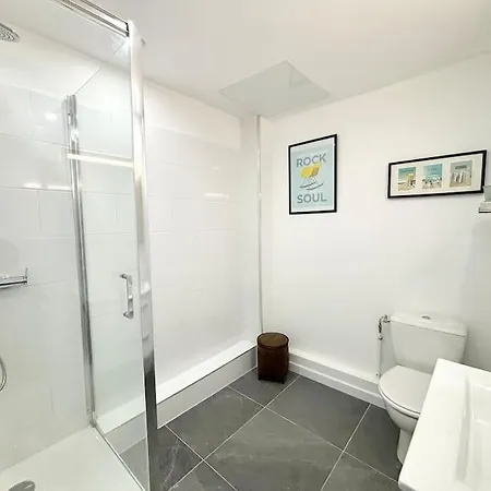 Grand Place De - 2 Voyageurs Lila