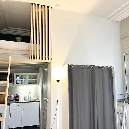 Grand Place De - 2 Voyageurs Lille